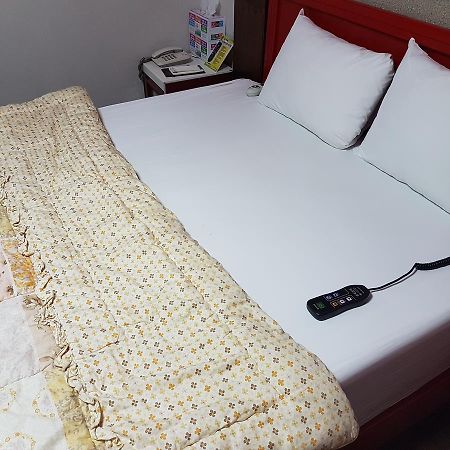 Sky Motel Gwangju Metropolitan City Екстериор снимка