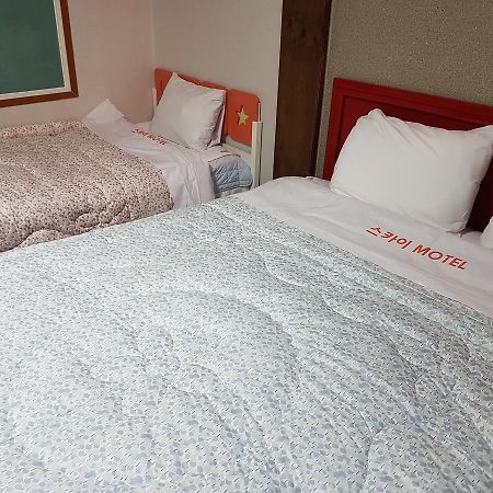 Sky Motel Gwangju Metropolitan City Екстериор снимка