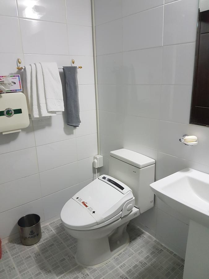 Sky Motel Gwangju Metropolitan City Екстериор снимка