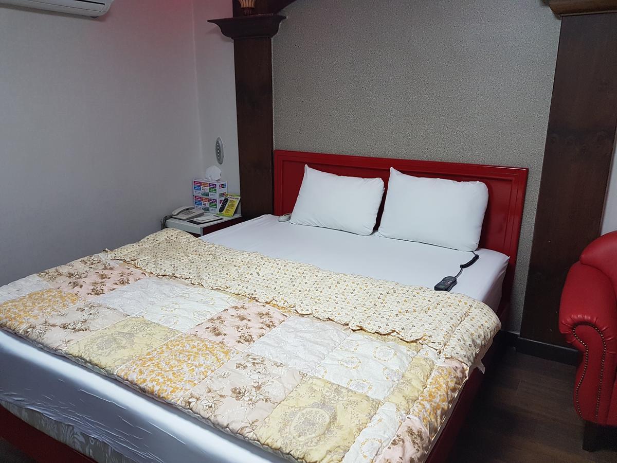 Sky Motel Gwangju Metropolitan City Екстериор снимка