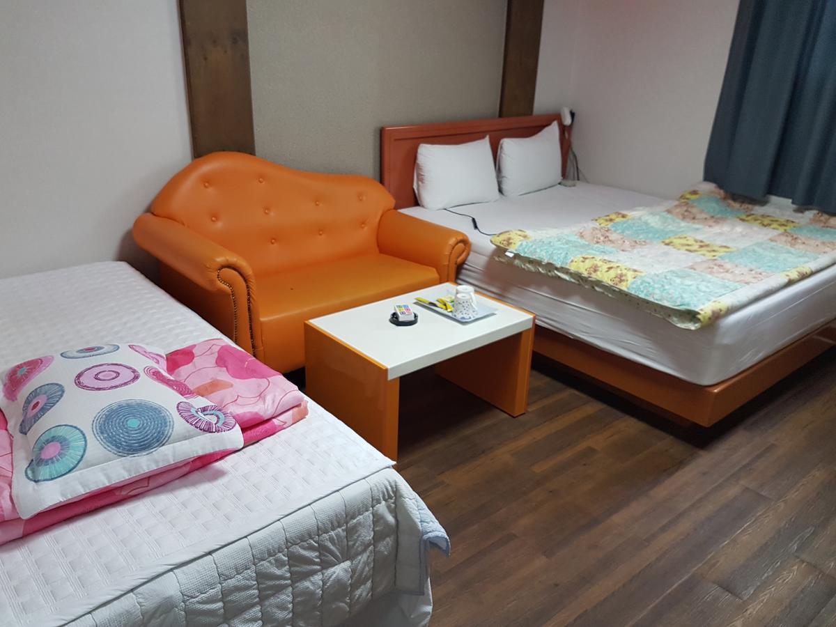 Sky Motel Gwangju Metropolitan City Екстериор снимка