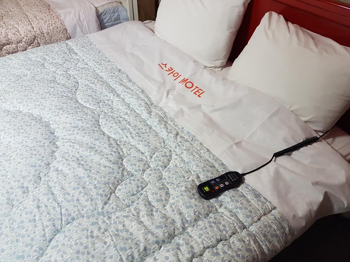 Sky Motel Gwangju Metropolitan City Екстериор снимка